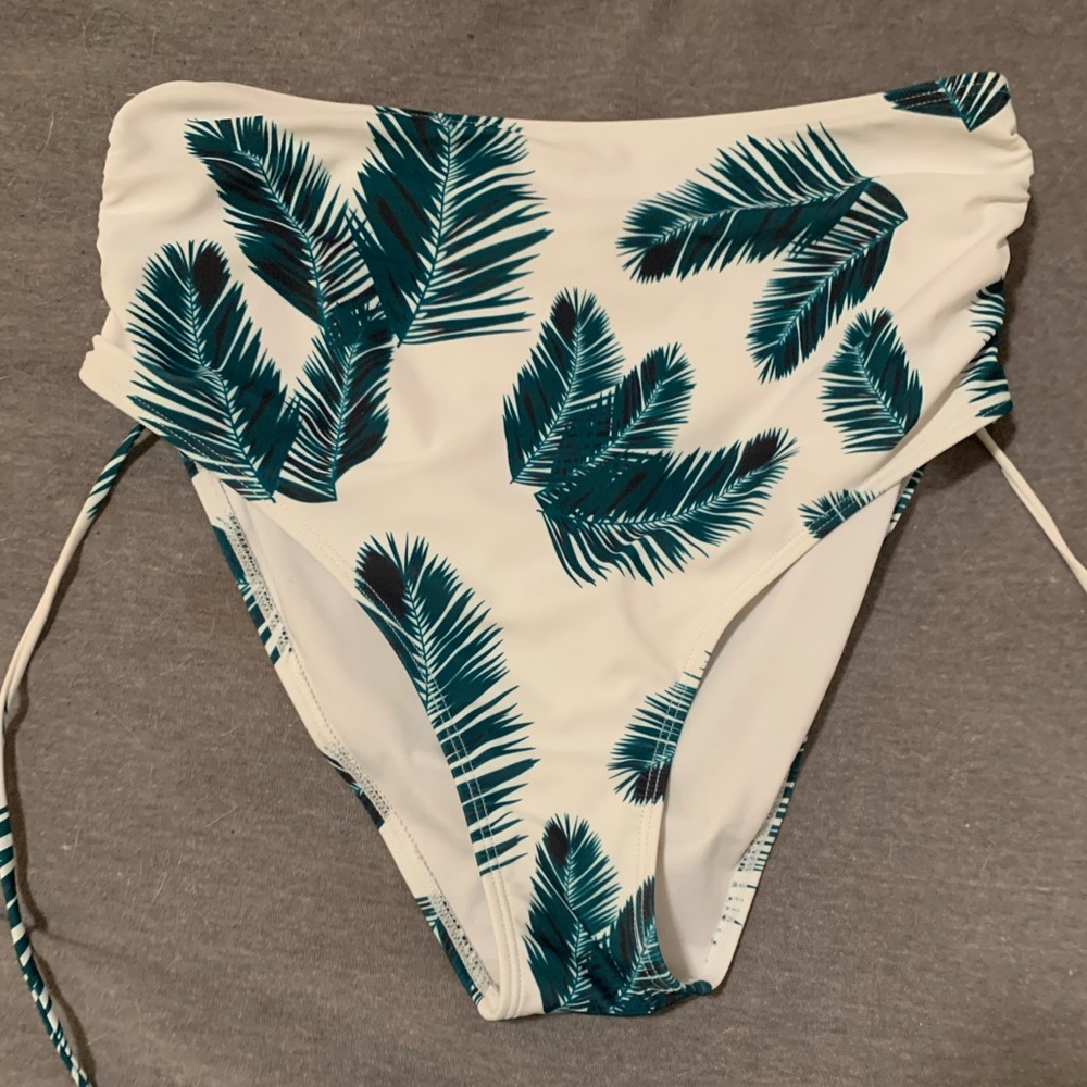 Bathing suit bottoms